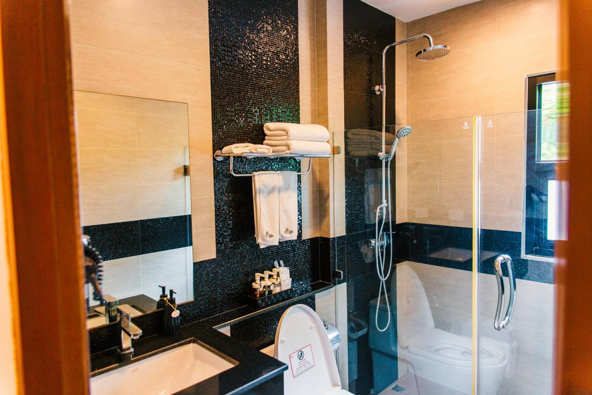 Wealth Boutique Hotel צ'יאנג מאי מראה חיצוני תמונה